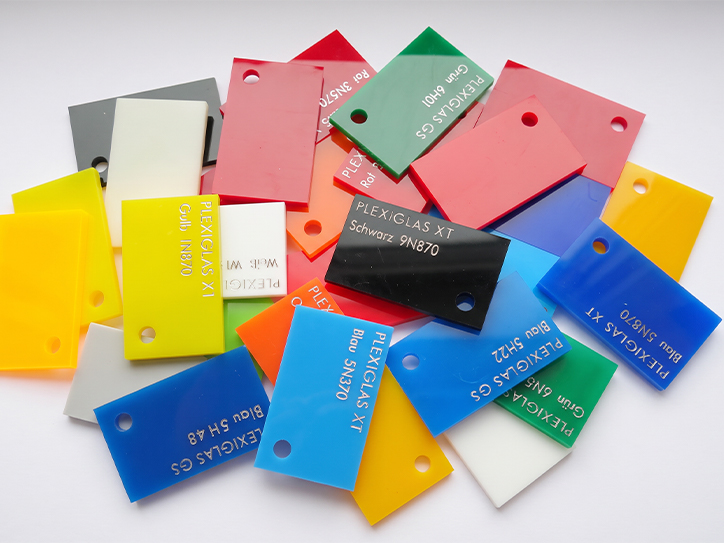 Plaque Plexiglass colorée disponible dans plusieurs teintes PMMA