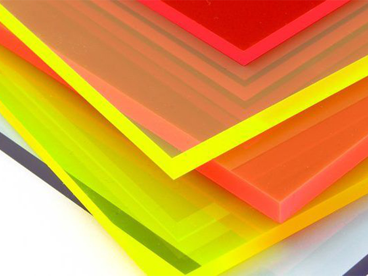 Plaque Plexiglass fluorescente avec chants lumineux colorés